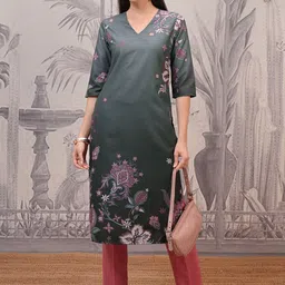 Vishudh Women Floral Embroidered Sequinned Kurta-image-27