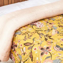 Chumbak Yellow Floral Mild Winter Double Bed Quilt-image-5