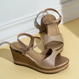 Inc 5 Women Wedge Sandals With Backstrap-38