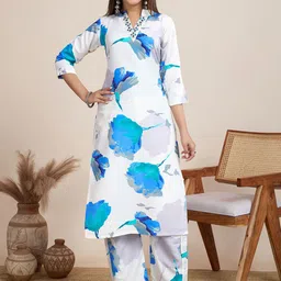 Women Basket Women Floral Printed Regular Kurta with Trousers-image-94