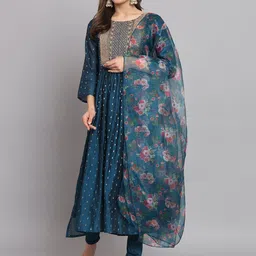 VredeVogel Women Woven Design Aari Work Chanderi Silk Kurta with Legging and Dupatta-44