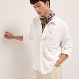 THE BEAR HOUSE Men Relaxed Fit Textured Spread Collar Casual Shirt-picture-15