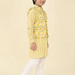 LIL PITAARA Boys Ethnic Motifs Printed Regular Pure Cotton Kurta with Pyjamas image 3