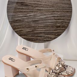 TWIN TOES Beige Block Sandals-52