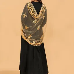 Dupatta Bazaar Floral Embroidered Net Dupatta image 5