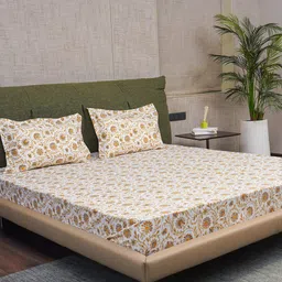 URBAN SPACE Brown & White Floral Printed Cotton 200 TC King Bedsheet With 2 Pillow Covers-image-6