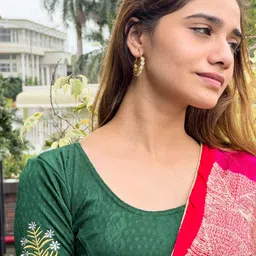 Bindigasm's Advi Floral Embroidered Stretchable Slip-On Saree Blouse-picture-27
