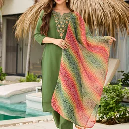 Navlik Floral Embroidered Thread Work Notch Neck Straight Kurta With Trousers & Dupatta-picture-22