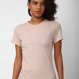 Reebok Women Solid T-shirt-image-19