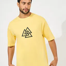 Styli Men Yellow HD Minimal Print Oversize Fit Compact Jersey Tee-image-67