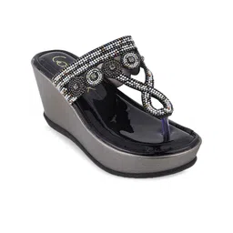 Catwalk Women Embellished Wedge Heel Sandals-39