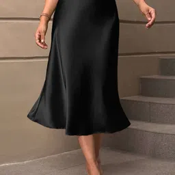 Outzidr High-Rise Midi Flared Skirt-picture-15
