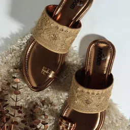 AROOM Women Slip-On One Toe Flats-image-2