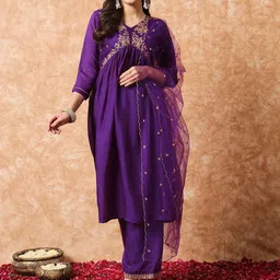 FASHION STROM Floral Yoke Design Empire Pure Silk A-Line Kurta With Trousers & Dupatta-12