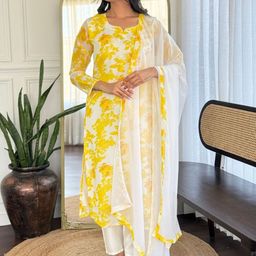 HERE&NOW Floral Printed Notch Neck Georgette Kurta With Trousers & Dupatta-40