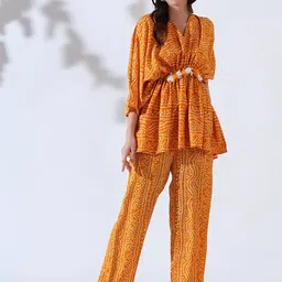 House of Kaftan Printed V-Neck Top With Trousers Co-Ords-picture-32