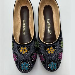 Jutti Crafts Women Ethnic Mojaris Flats-image-53