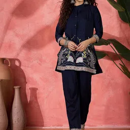 Sangria Embroidered Mandarin Collar Neck Tunic & Trousers Co-Ords-11
