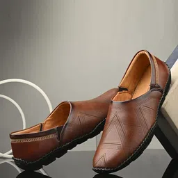 Vellinto Men Textured Mojaris-image-9