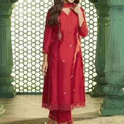 Bhama Couture Jennifer Winget Floral Cotton Silk A-Line Kurta With Trousers & Dupatta-image-30