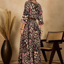 winered WinRed Printed Oversized Crop Top With Flared Palazzos Co-Ords image 5