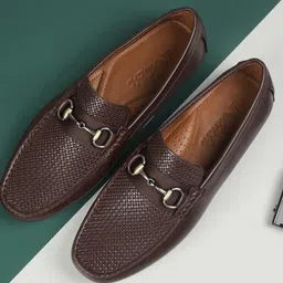 DAVINCHI Men Textured Leather Loafers-image-9