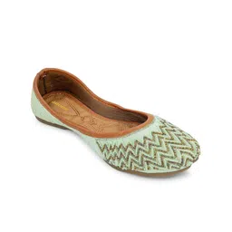 Anouk Women Embellished Ethnic Mojaris Flats-image-85