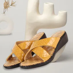 TRASE Textured Open Toe Comfort Heels-18
