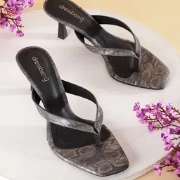 DressBerry Women Snakeskin Textured & Printed Slim Heels-image-1