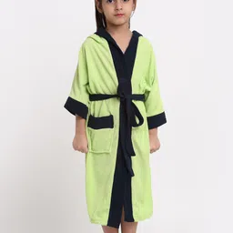 Creeva Solid Hooded Bath Robe-82