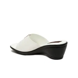 VALIOSAA Textured Open Toe Wedges image 3