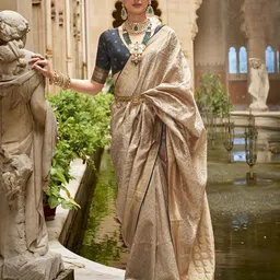 MONJOLIKA FASHION Ethnic Motifs Zari Banarasi Saree-image-8
