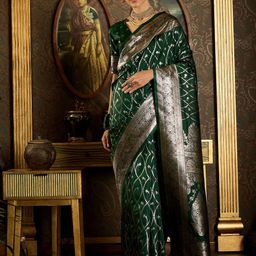 Dori Ethnic Motifs Zari Silk Blend Banarasi Saree-image-15