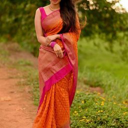 LIMDO Ethnic Motifs Woven Design Zari Pure Silk Kanjeevaram Saree-image-96