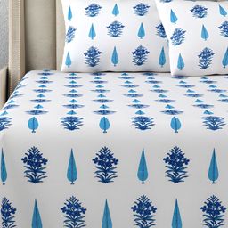 DE CAMA Blue & White Ethnic Motifs Cotton 300 TC King Bedsheet With 2 Pillow Covers-image-91