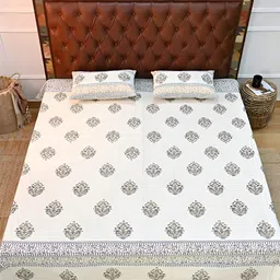 Art Avenue Green & White Floral 120 TC King Bedsheet with 2 Pillow Covers-image-80