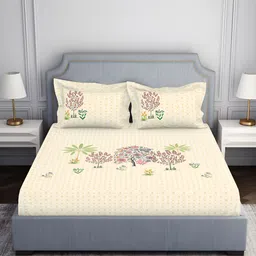 SPACES Beige & Pink Floral Printed 138 TC King Bedsheet With 2 Pillow Covers-image-50