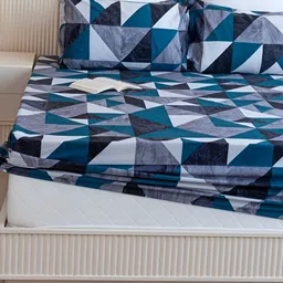 HOMEMONDE Grey & White Geometric Cotton Fitted 210 TC King Bedsheet With 2 Pillow Covers-image-10