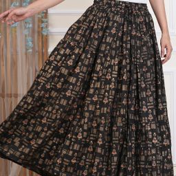 Women Printed Flared Black Skirt-image-69