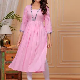 TROPWEAR Floral Yoke Design Pleated V-Neck Embroidered Cotton A-Line Naira Cut Kurta-picture-17