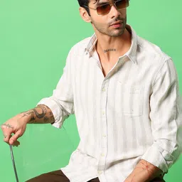 V-Mart Men Vertical Striped Spread Collar Cotton Casual Shirt-picture-54