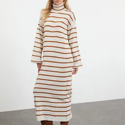 Trendyol Striped High Neck Maxi Dress-image-75