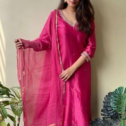 KALINI Floral Yoke Design Thread Work Kurta with Trouser & Dupatta image 4