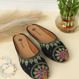 Pairs4U Women Embellished Ethnic Mojaris with Embroidered Flats-image-42
