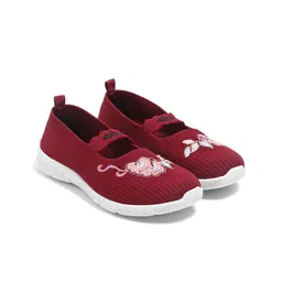 Supex Women Woven Design Round Toe Sneakers-44