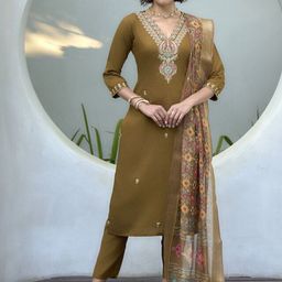 MISS CLOTHING Women Ethnic Motifs Embroidered Regular Kurti & Trousers With Dupatta-image-81
