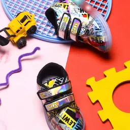 KATS Unisex Kids Perforations Sneakers-23
