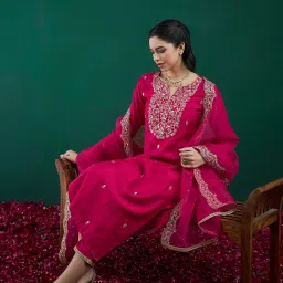 Women Viscose Rayon Kurta Pant Dupatta Set-image-1