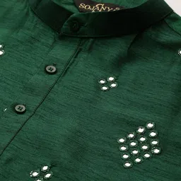 SOJANYA Men Green Mirror Work Kurta with Pyjamas & Nehru Jacket image 4