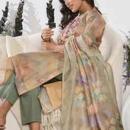 Women Silk Blend Kurta Pant Dupatta Set-image-52